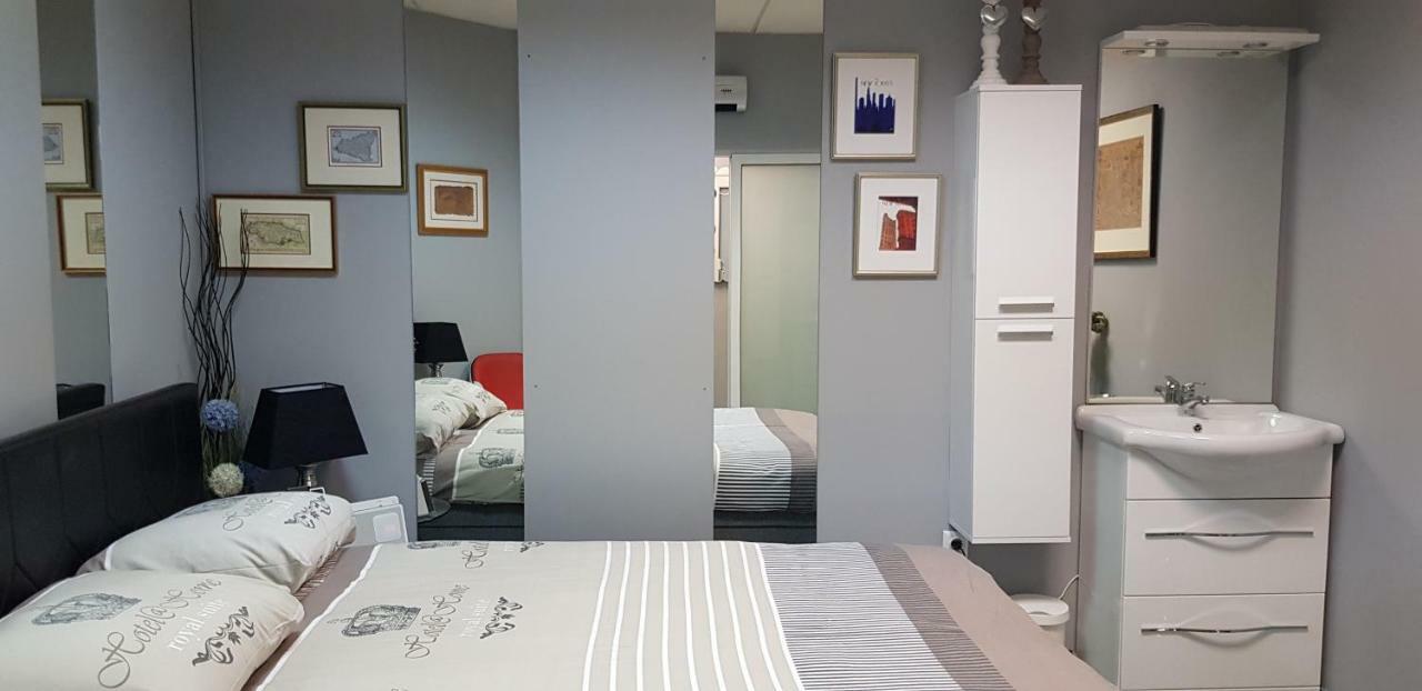 Charming Design Apartment In The Heart Of Leiden Bagian luar foto